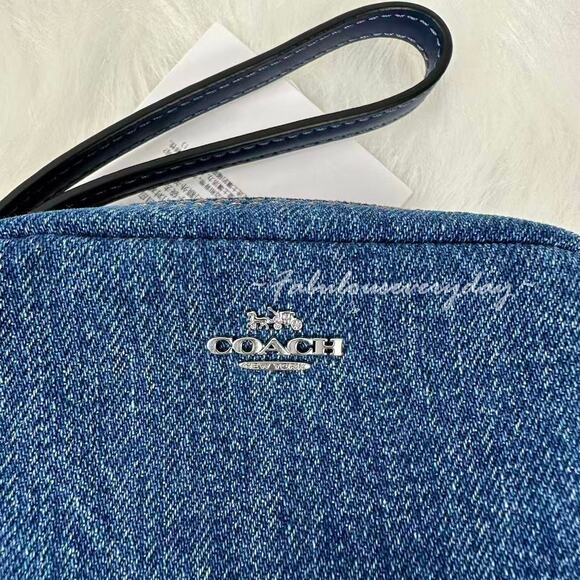 Coach Pouch Wristlet In Denim/Silver/Indigo CAP97 NWT - Picture 3 of 8